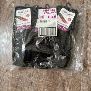 Muk Luks Women's Black Knee High Socks